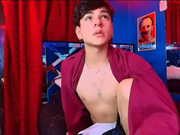 Stripchat Free Live Porn of Luke_Howland