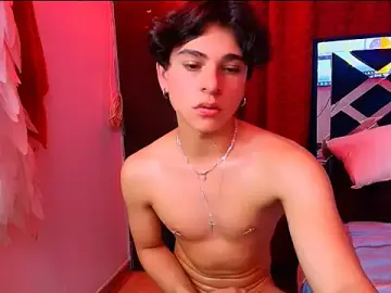 Stripchat Live Sex of Luke_Howland