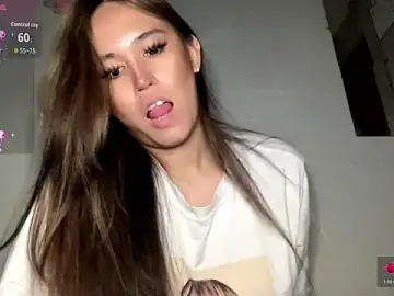 Stripchat Free Porn Cam of kathrynwilson1
