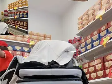 Stripchat Best live sex cam show of Sneaky_Cumshoot
