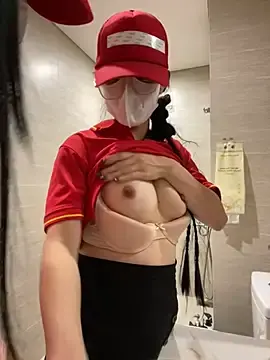 Stripchat Best live sex cam show of Sneaky_Cumshoot