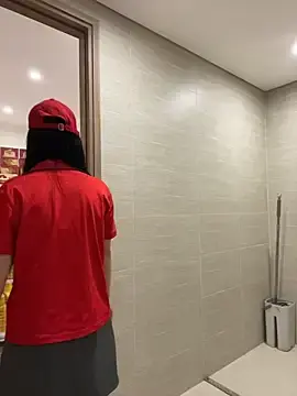 Stripchat Live Sex of Sneaky_Cumshoot