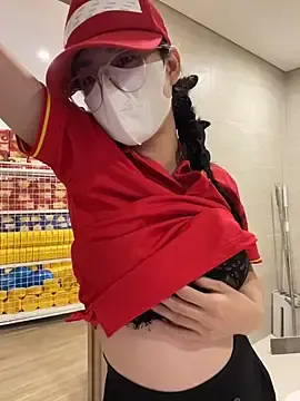 Stripchat Free Live Porn of Sneaky_Cumshoot