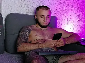 Stripchat Nude Webcam of PaulGrow