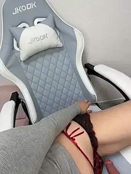 Stripchat Sex Cam of Hiiichan88
