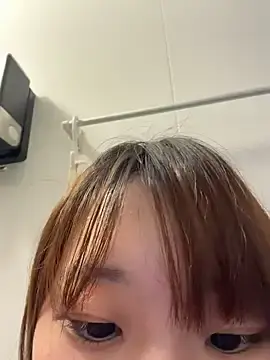 Stripchat Sex Cam of Hiiichan88