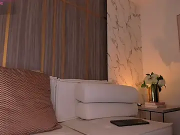 Stripchat Best live sex cam show of IsabellaAllen