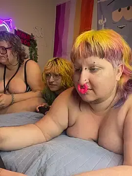 Stripchat Live Porn of ivosforest
