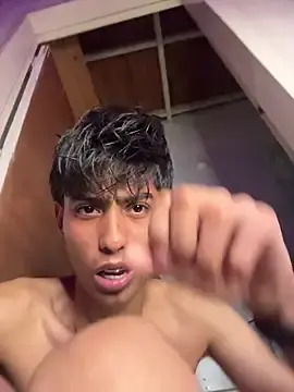 Stripchat Free Porn Cam of Mauuu18