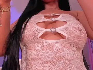 Stripchat Adult Webcam of MiaRoberts1