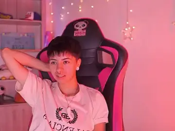 Stripchat Private Sex Chat of tommy_blue