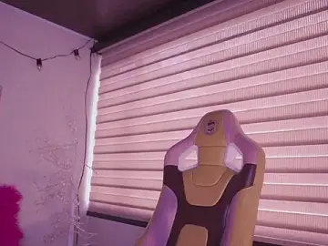 Stripchat Live Porn of tommy_blue