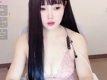 Stripchat Free Live Porn of Insist6