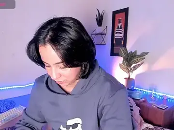 Stripchat Free Porn Cam of adriannyp_1