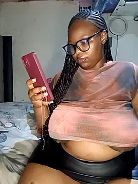 Stripchat Sex Cam of AaliyahBlackXO