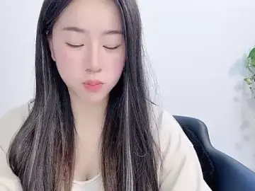 Stripchat Sex Cam of chloe-01