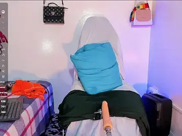 Stripchat Nude Webcam of la_ratona_1