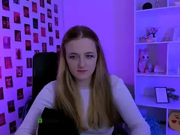 Stripchat Free Porn Cam of liana_kisses