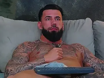 Stripchat Sex Chat of masterkingofmusclee