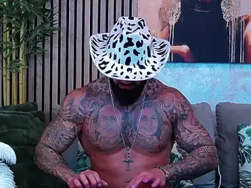 Stripchat Live Sex of masterkingofmusclee