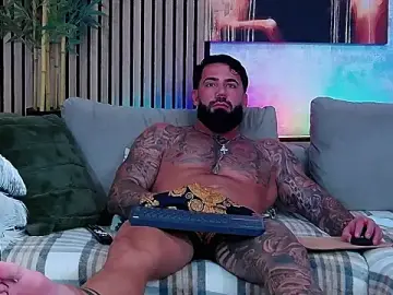 Stripchat Sex Cam of masterkingofmusclee