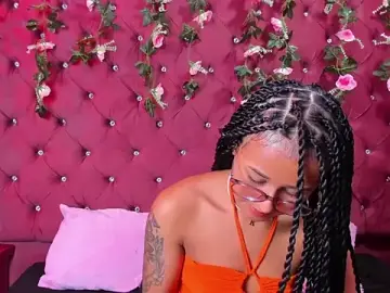 Stripchat Watch Live Sex Cams of milly_print