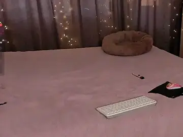 Stripchat Live Sex Cam of Jane_Paws