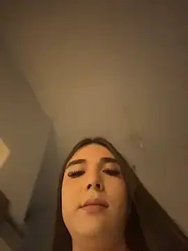 Stripchat Live Sex Cam of saracaball_