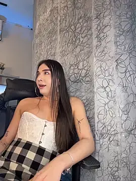Stripchat Adult Webcam of saracaball_
