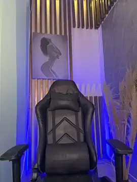 Stripchat Live Porn of saracaball_