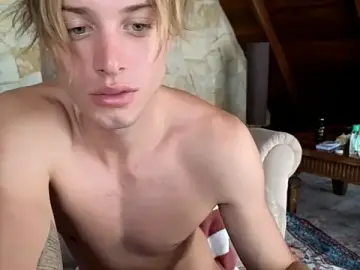 Stripchat Live Sex of sashenkka