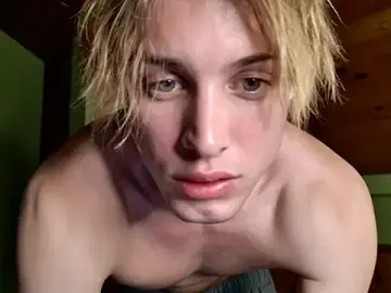 Stripchat Best live sex cam show of sashenkka