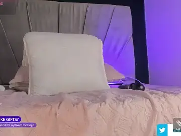 Stripchat Free Live Porn of Shana_03