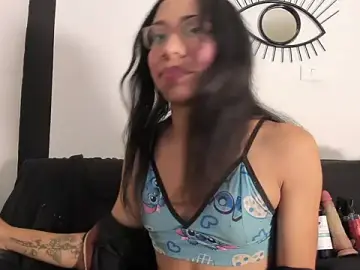 Stripchat Best Webcam of EmilyGomezLS