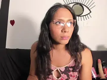 Stripchat Adult Webcams of EmilyGomezLS
