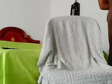 Stripchat Adult Webcams of Alphadavid_23