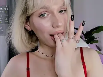 Stripchat Best Webcam of Ice_Strawberry