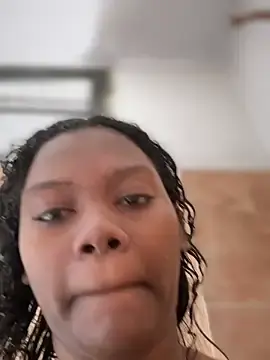 Stripchat Adult Webcam of Tayra_Siny