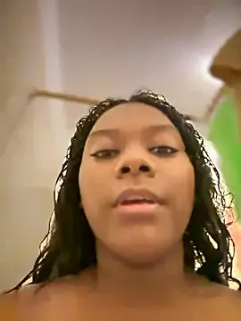 Stripchat Free Live Porn of Tayra_Siny