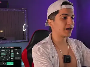 Stripchat Live Sex Cam of Brat_