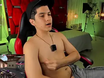 Stripchat Nude Webcam of Brat_