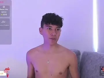 Stripchat Live Sex Cam of Angel_esteban_fx