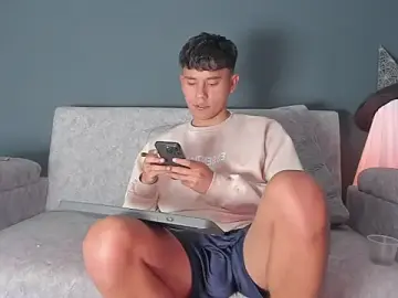 Stripchat Free Porn Cam of Angel_esteban_fx