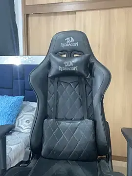 Stripchat Adult Webcam of _CamiloBass