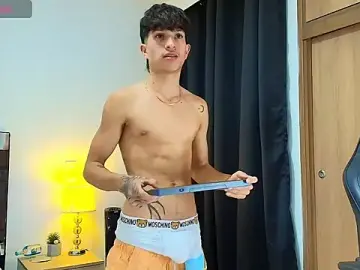 Stripchat Sex Chat of _CamiloBass