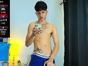 Stripchat Watch Live Sex Cams of _CamiloBass