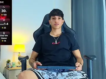 Stripchat Adult Webcam of _CamiloBass