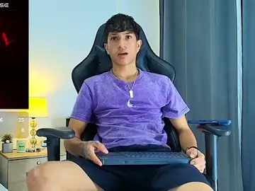 Stripchat Free Live Porn of _CamiloBass