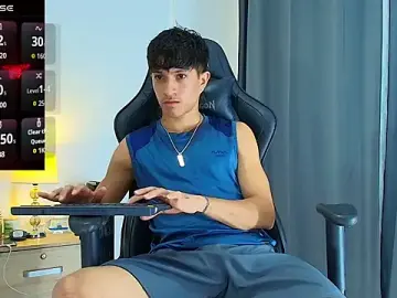 Stripchat Live Sex of _CamiloBass