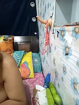 Stripchat Live Sex Cam of tina8th